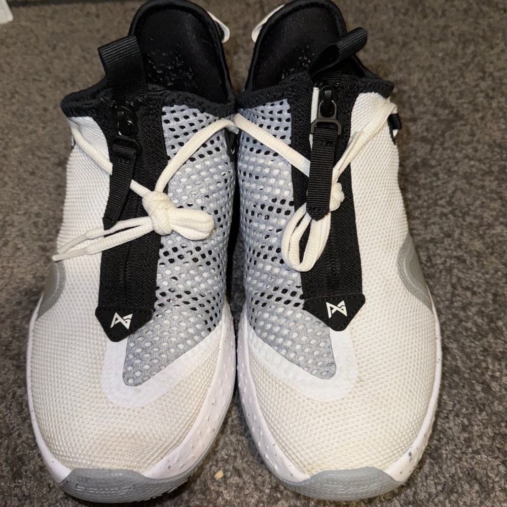 Nike PG